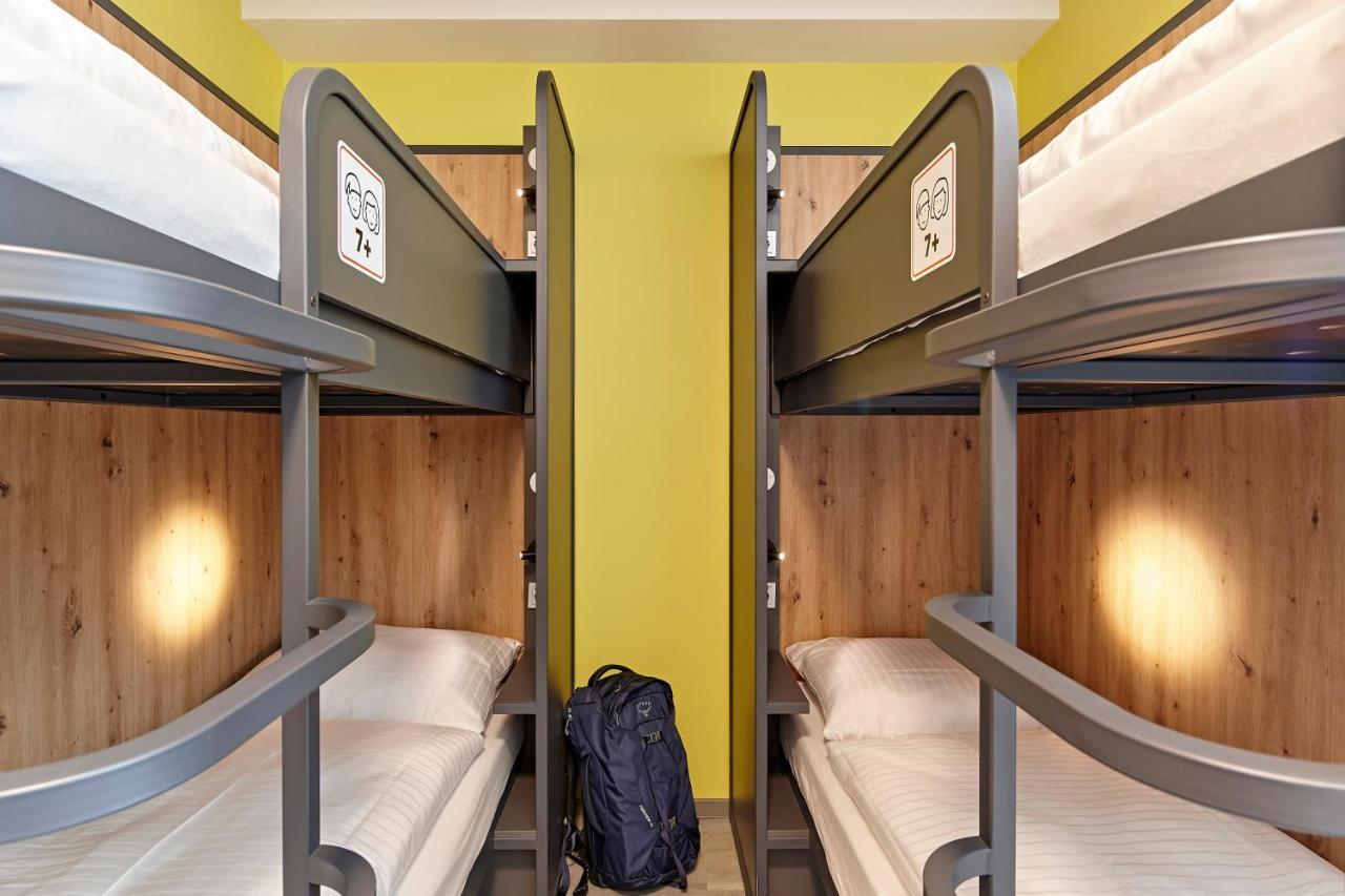 Meininger Hotel Koeln West Luaran gambar