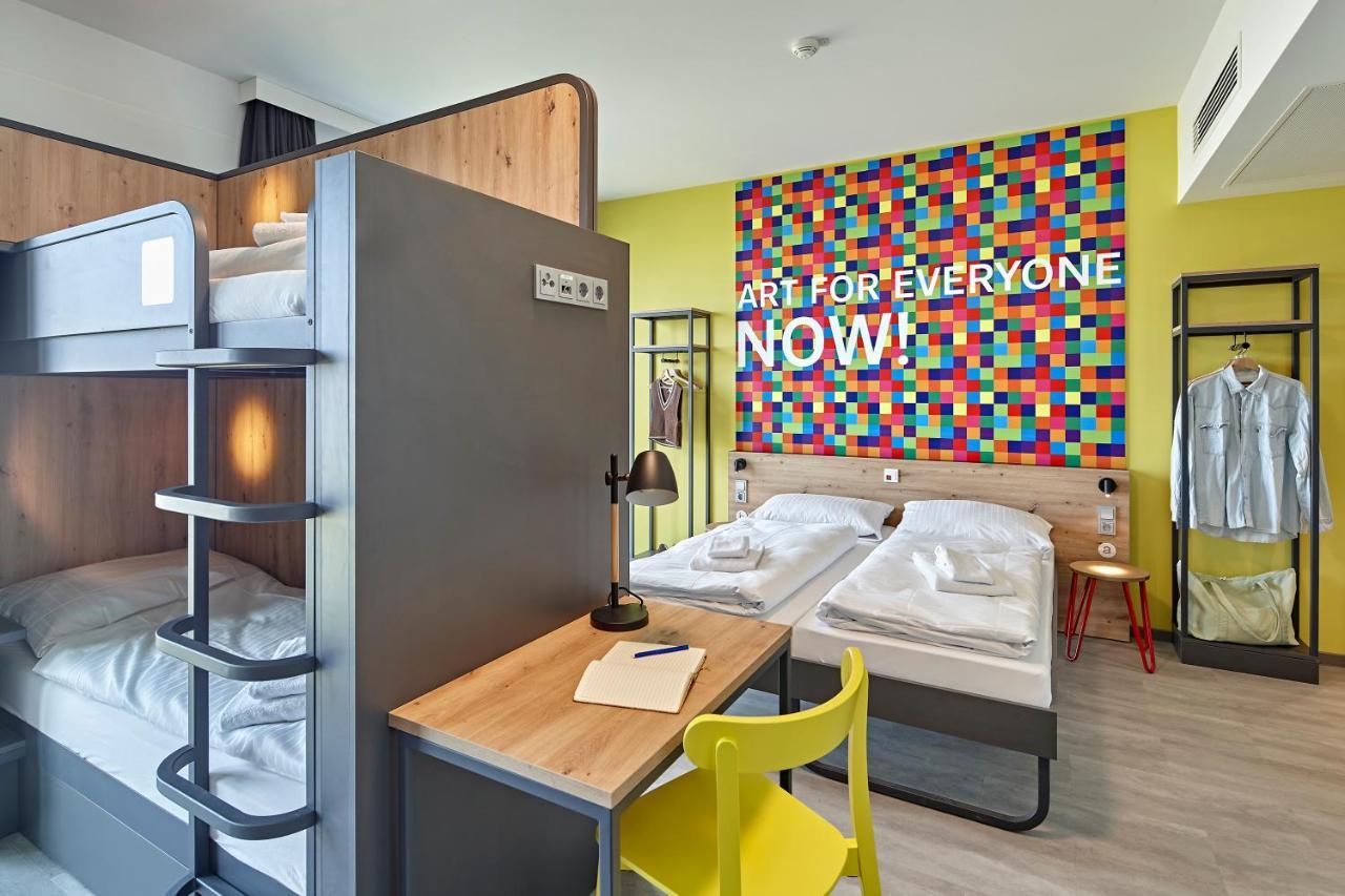 Meininger Hotel Koeln West Luaran gambar