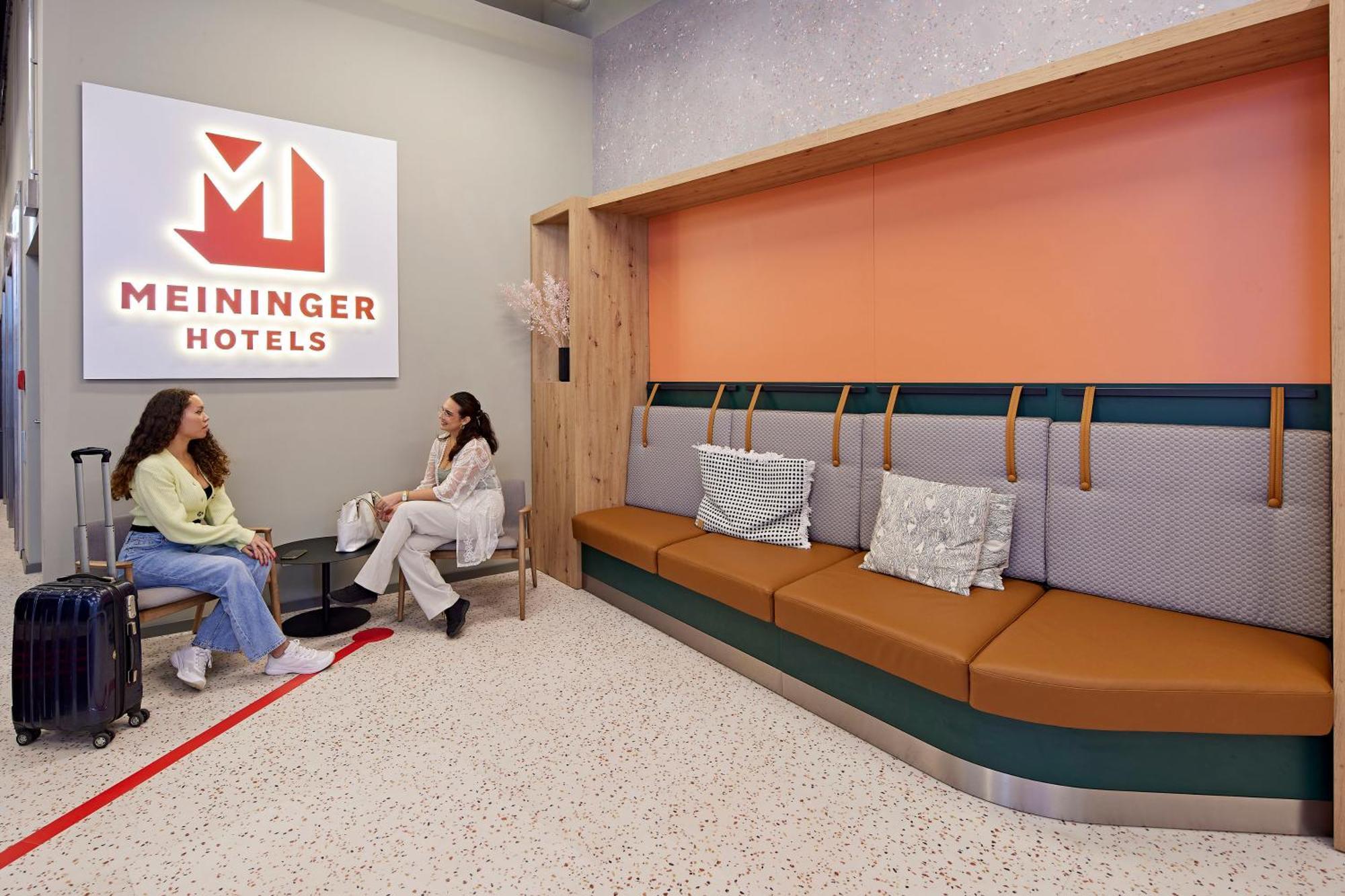 Meininger Hotel Koeln West Luaran gambar